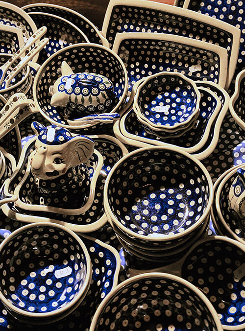 Ceramika Bolesławiecka – tradycja i piękno w Twoim wnętrzu